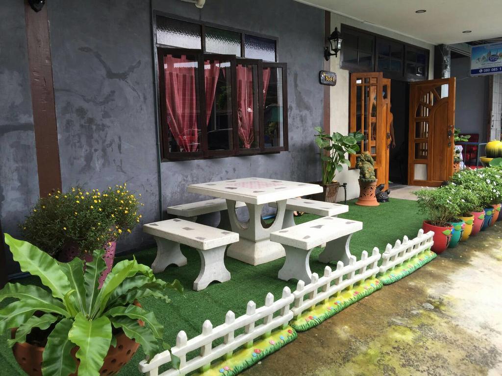 Sawang Guesthouse Ban Sawang Yai Exteriör bild